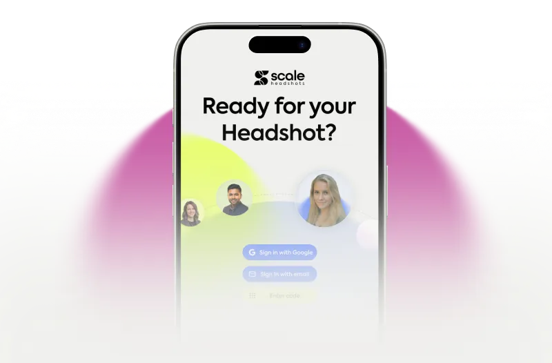 Mobile phone showing Scale Headshots capture screen